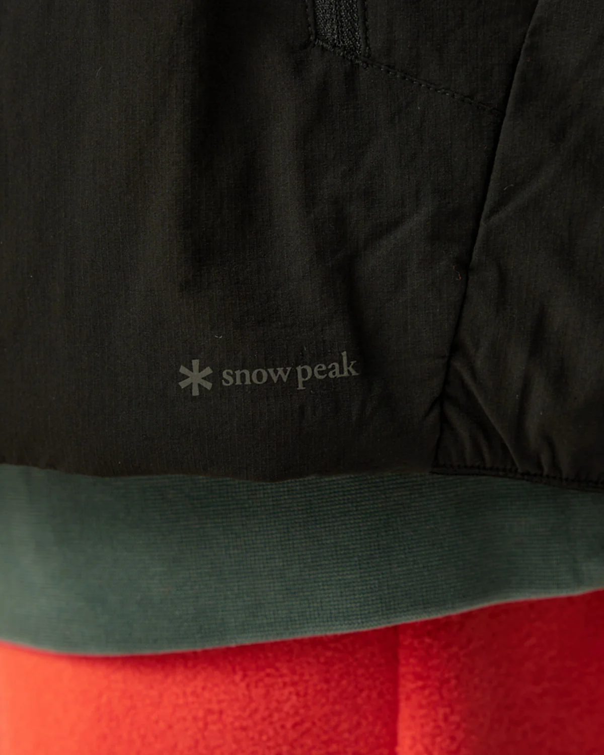 Breathable Insulated Vest - Image 12