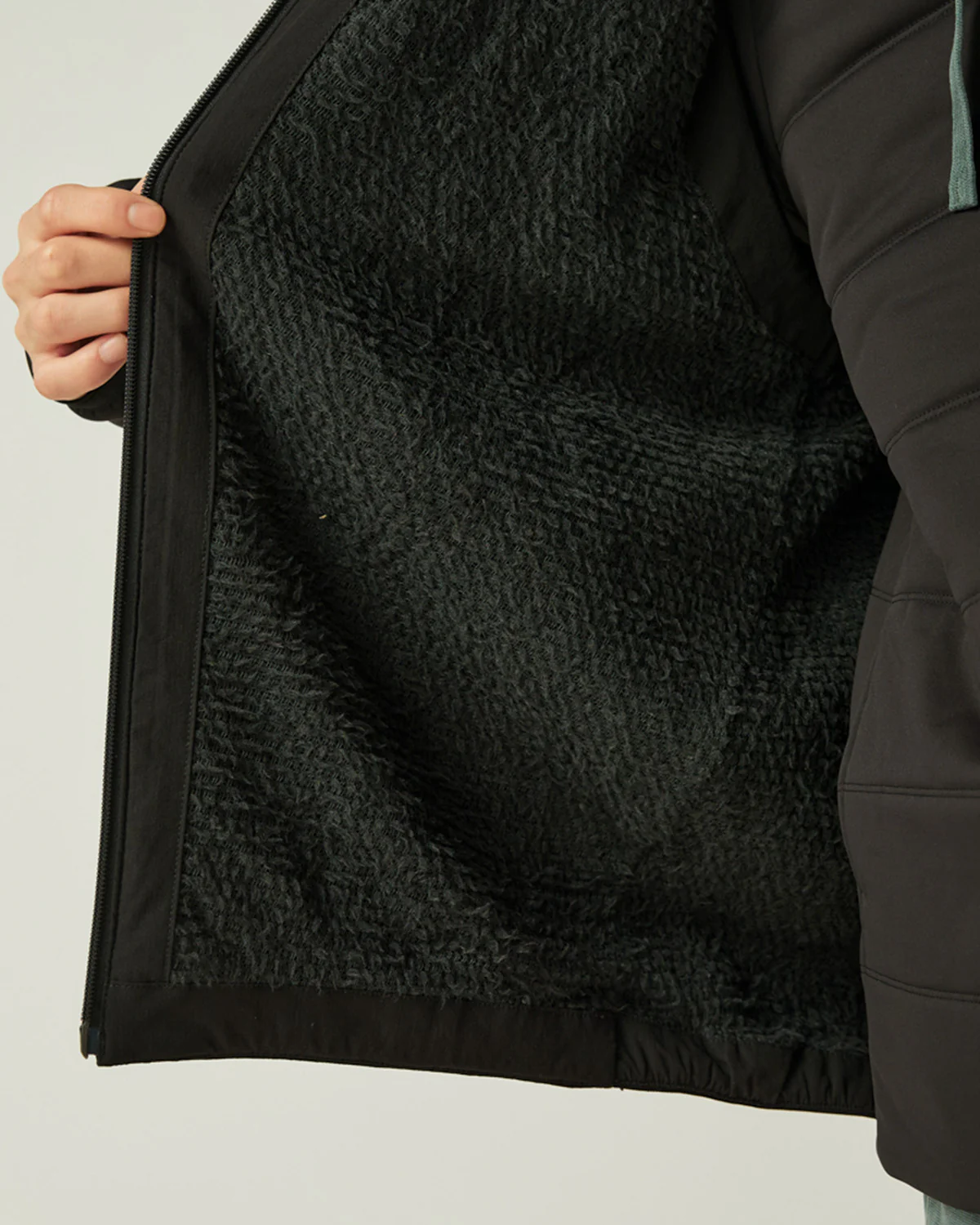 Breathable Insulated Vest - Image 14