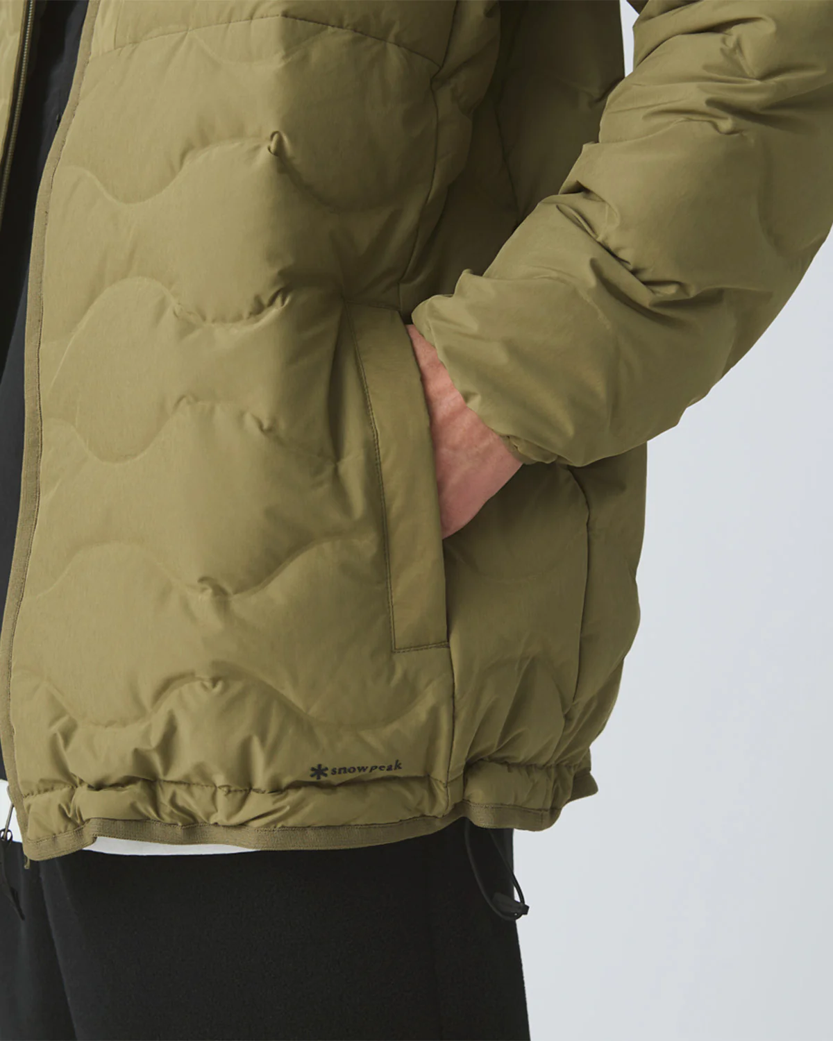 Seamless Quilted Down Jacket - Image 11